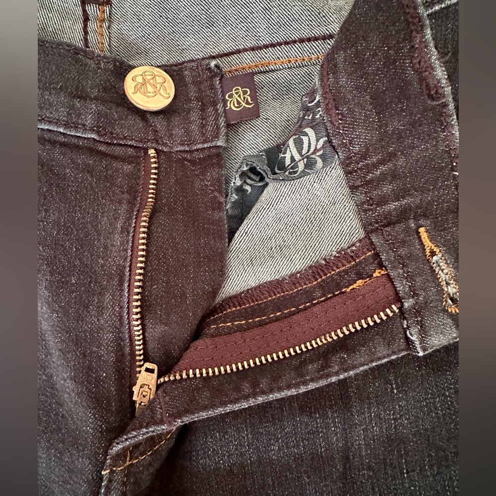 Rock & Republic Women's Dark Wash Jeans with Studded Back Pockets - Picture 5 of 11
